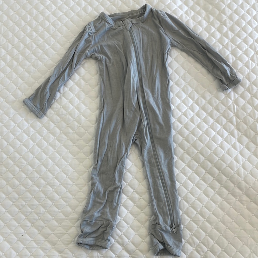 Kyte Baby | long sleeve romper | storm | 6 - 12 mo